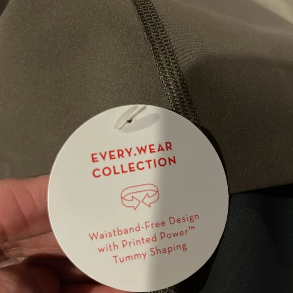 Spanx Leggings! Size:2X Color: Olive Green NWT - Picture 8 of 8